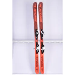 Freestyle Ski's ATOMIC PUNX 5, Red, TWINTIP + Atomic Lithium 10 -Thirtytwo || Atomic || Salomon Winkel freestyle ski s atomic punx 5 red twintip atomic lithium 10.jpg 2