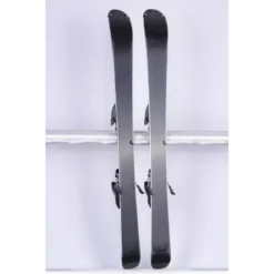 Kinder Ski's VOLKL DEACON JR 2020, Composite Core, TIP Rocker + Marker 4.5 6 Kinder Ski's VOLKL DEACON JR 2020, Composite Core, TIP Rocker + Marker 4.5 -Thirtytwo || Atomic || Salomon Winkel kinder ski s volkl deacon jr 2020 composite core tip rocker marker 4 5.jpg 1