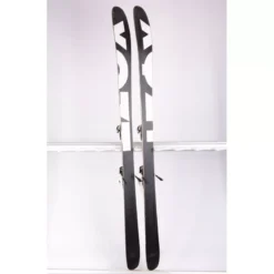 Nieuwe Freeride Ski's XQZT FREETOUR 2019 HANDMADE LIMITED, CARBON, BAMBOO, VDS Tape + Marker Squire 11 ( NIEUW ) -Thirtytwo || Atomic || Salomon Winkel nieuwe freeride ski s xqzt freetour 2019 handmade limited carbon bamboo vds tape marker squire 11 nieuw.jpg 7