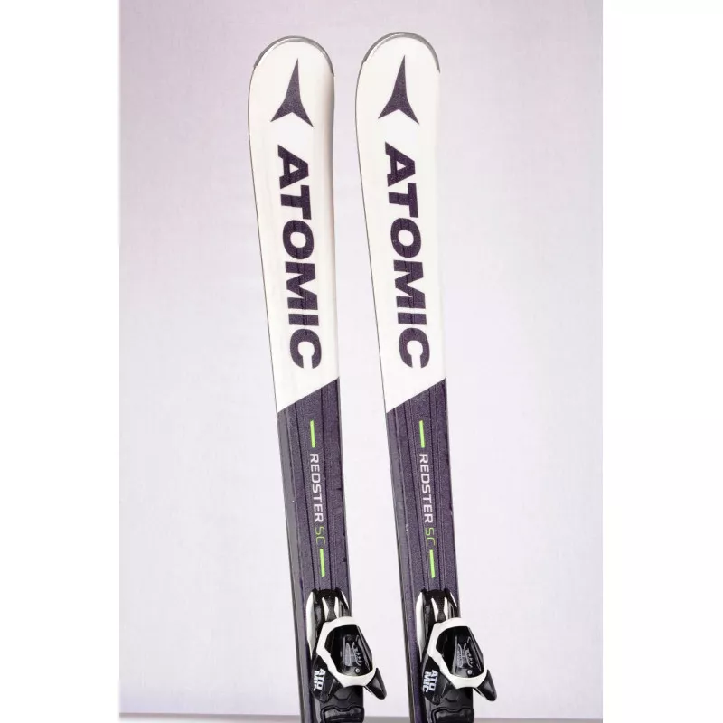 Ski's ATOMIC REDSTER SC 2019 Green, Light Woodcore, Piste Rocker + Atomic L10 3 Ski's ATOMIC REDSTER SC 2019 Green, Light Woodcore, Piste Rocker + Atomic L10