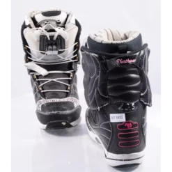Snowboard Schoenen NORTHWAVE DEVINE, Super Lace, TF3 Liner, Black/white/pink 12 Snowboard Schoenen NORTHWAVE DEVINE, Super Lace, TF3 Liner, Black/white/pink -Thirtytwo || Atomic || Salomon Winkel snowboard schoenen northwave devine super lace tf3 liner black white pink.jpg 3